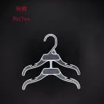 Children's PP white clothes hanger - Imagen 8
