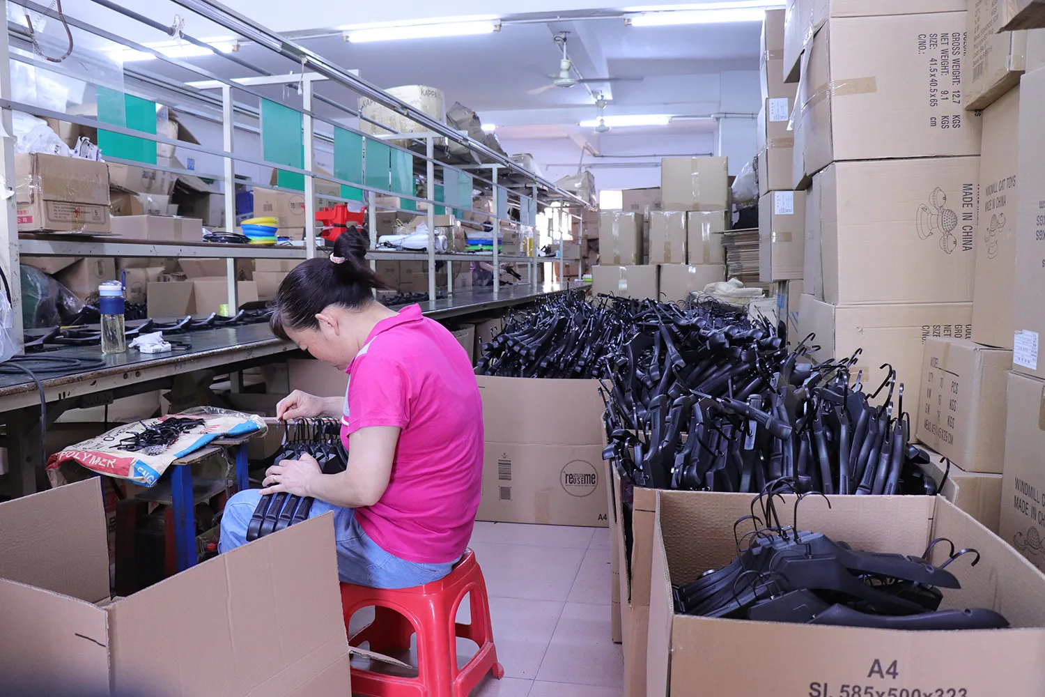 hanger manufacturing workshop production line