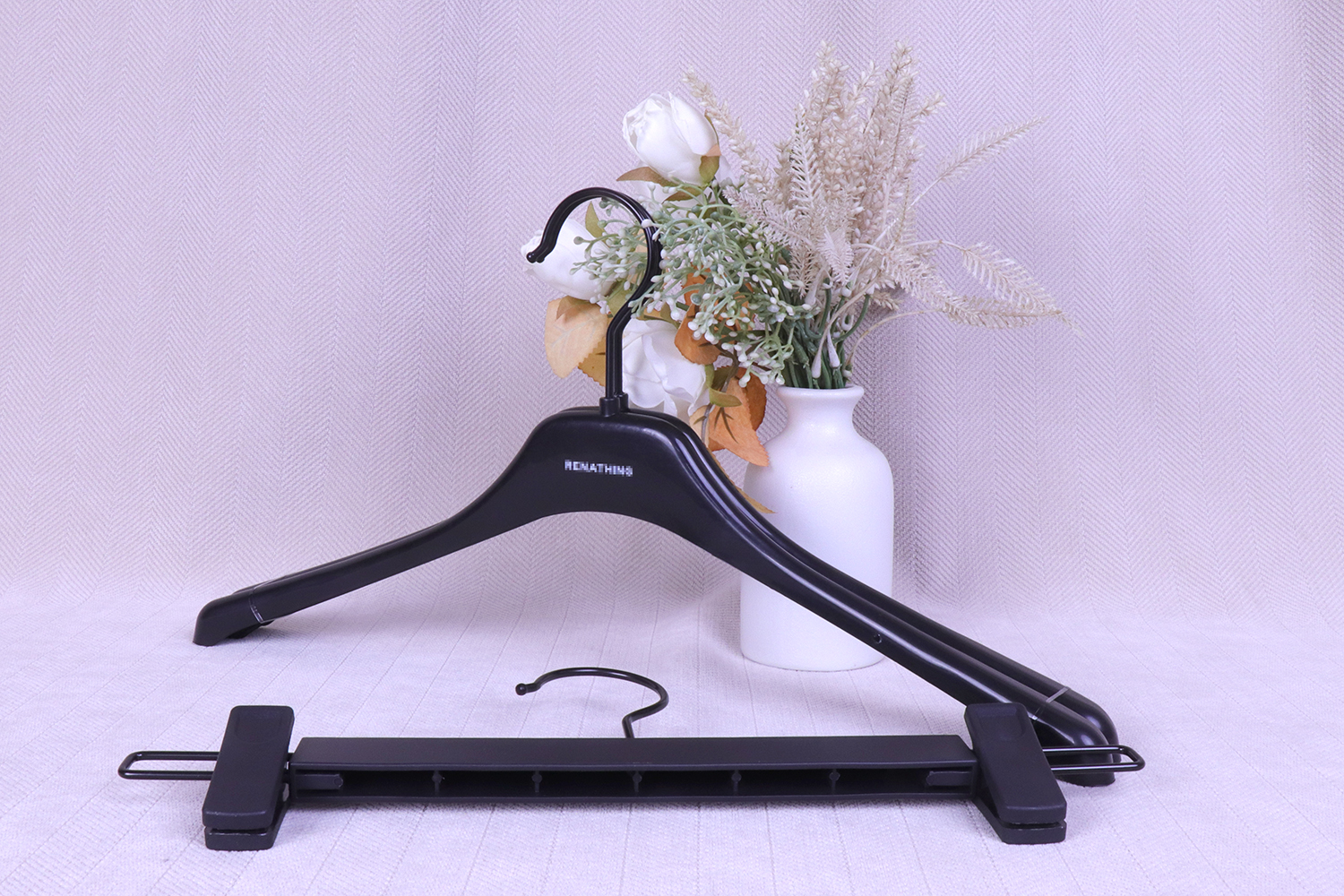 custom plastic hangers with logo