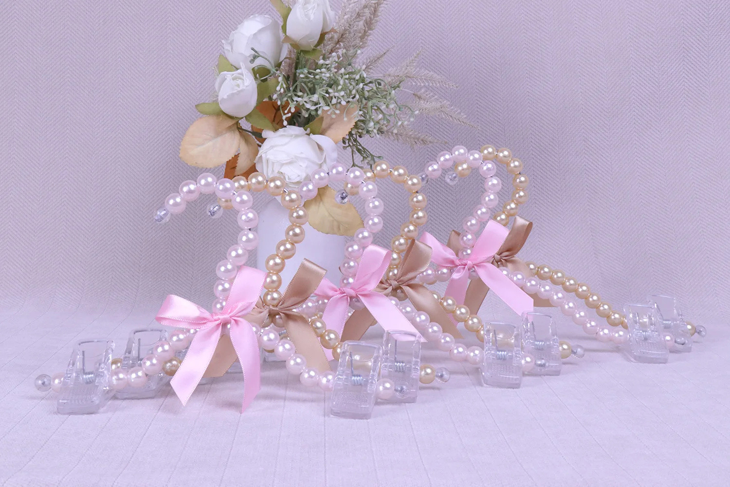 pants hangers with clips