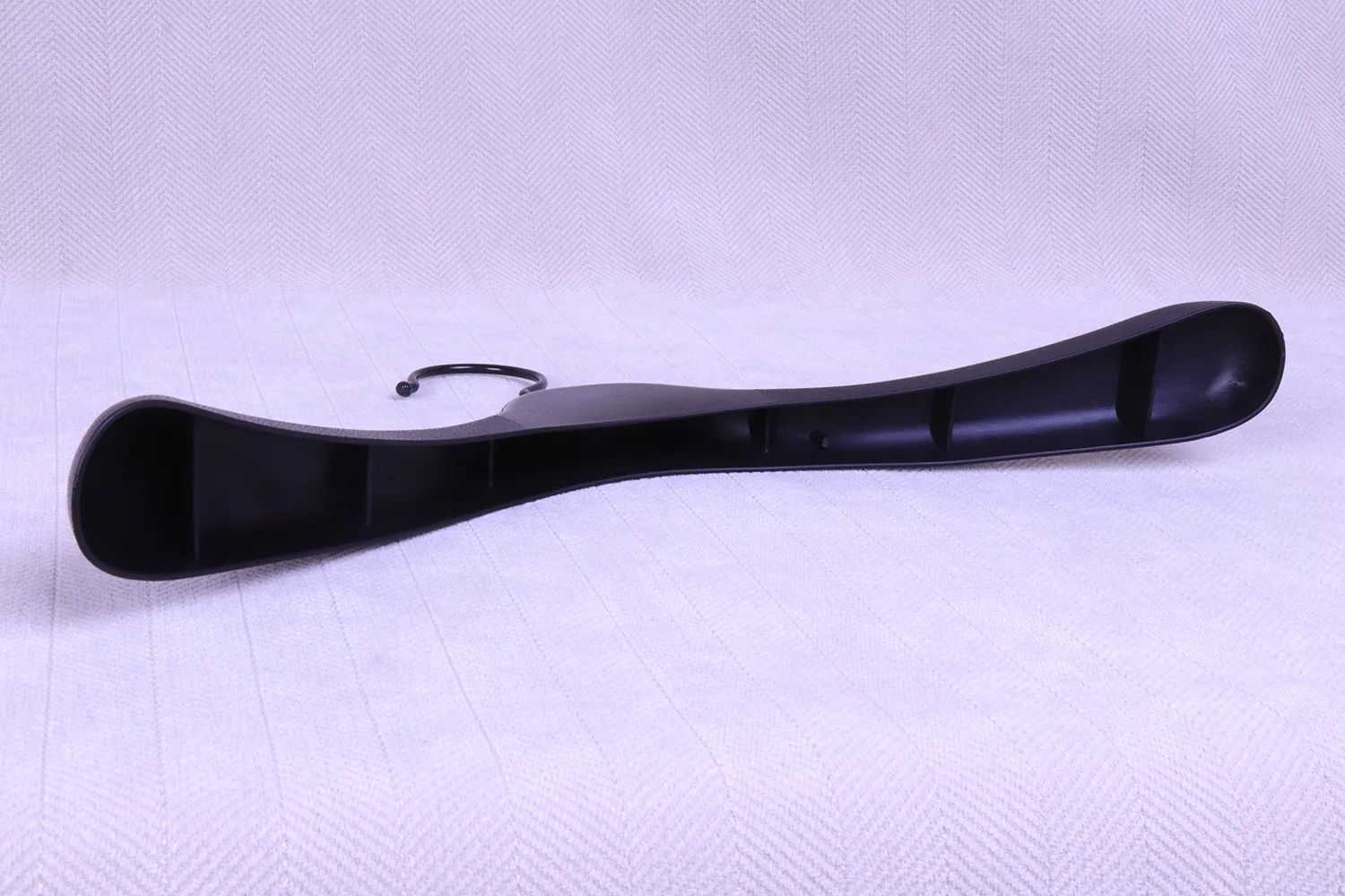 4.5cm wide shoulder detail