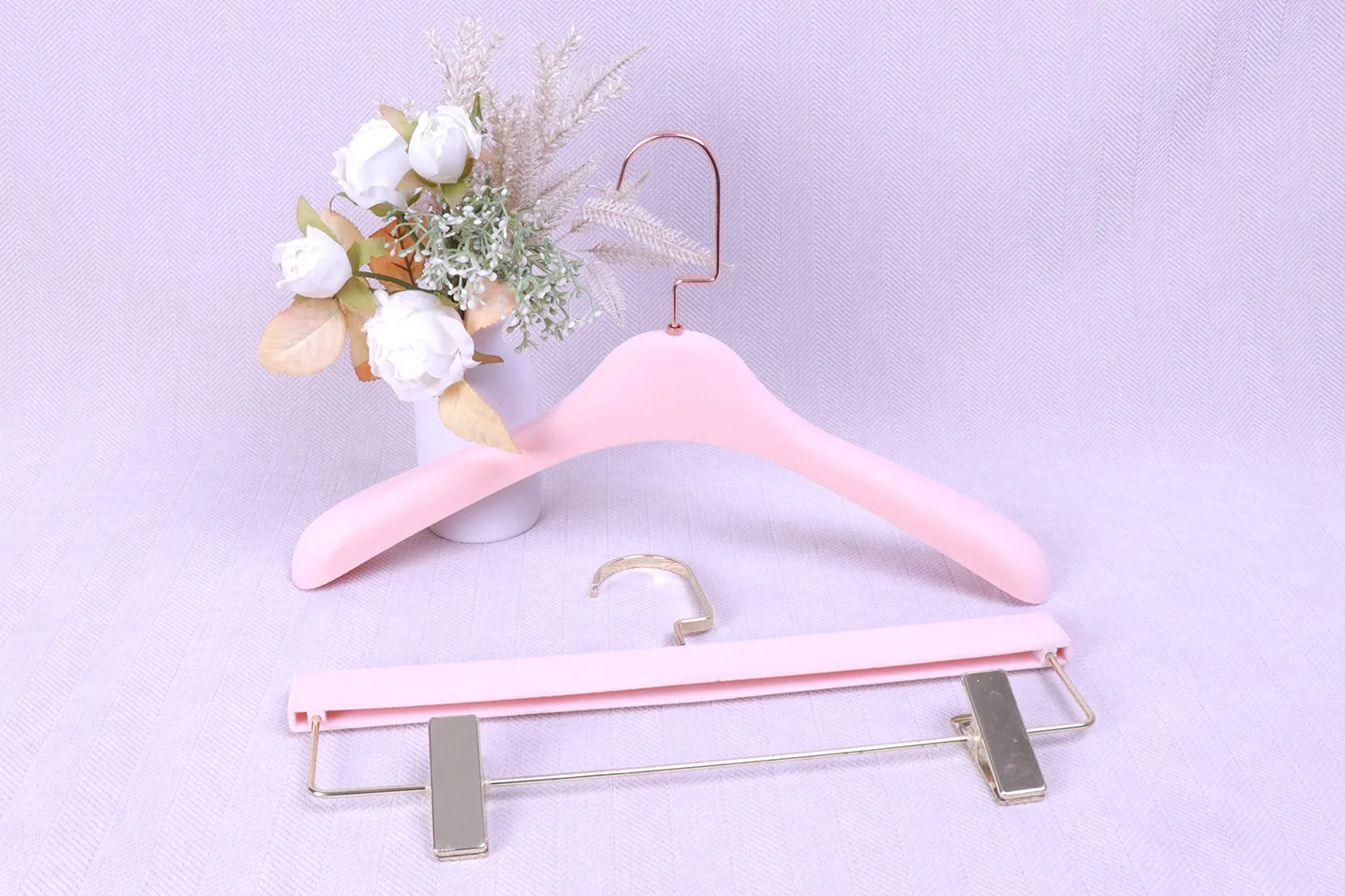 custom logo velvet hanger bulk wholesale