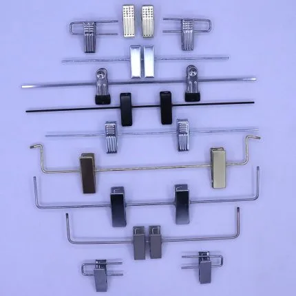 Accessoires pour cintres en métal