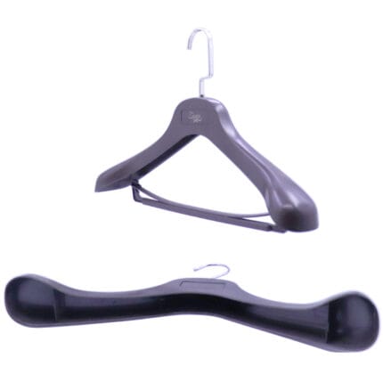 Suit wide should hanger