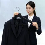 Custom Wide Shoulder Plastic Women's Suit Hangers (Bulk Order) – Bild 5
