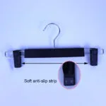 Custom Black Plastic Pants Hangers with Soft Anti-Slip Clips (Bulk) - Imagem 3