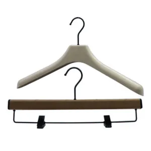 papier kledinghanger